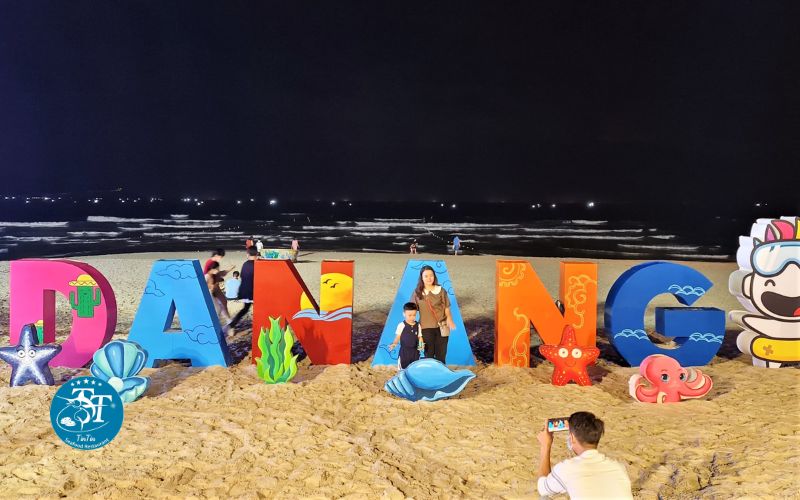 bien da nang ve dem
