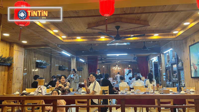 nhà hàng gia đình TinTin Seafood Spa