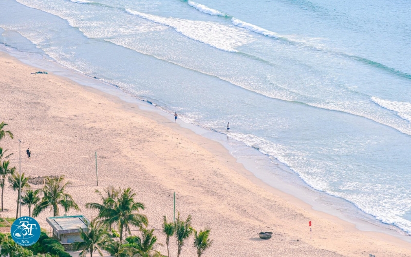 mỹ khê beach