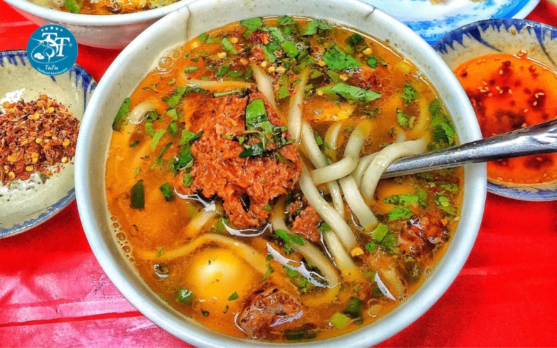 Bánh canh Huế