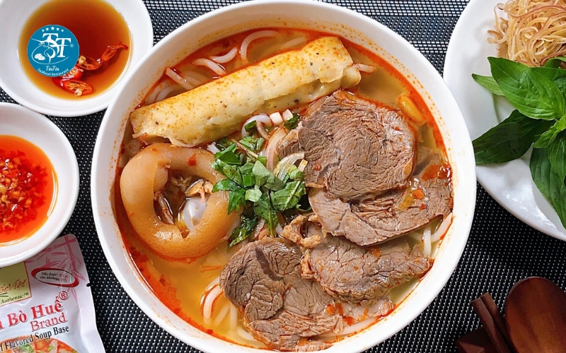 Bún bò huế